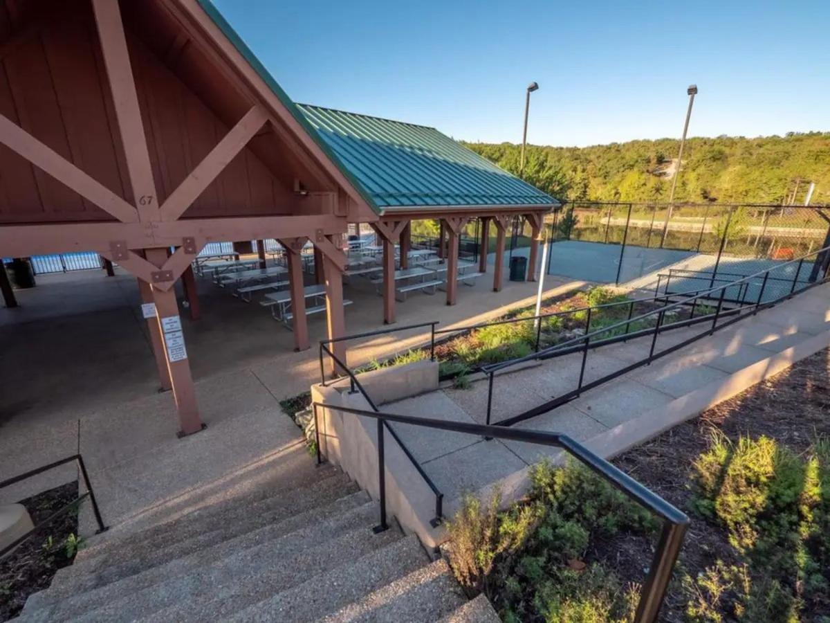 Golf On Site - Walk-In Shower - Jetted Tub - Free Attraction Tickets Included Branson Buitenkant foto